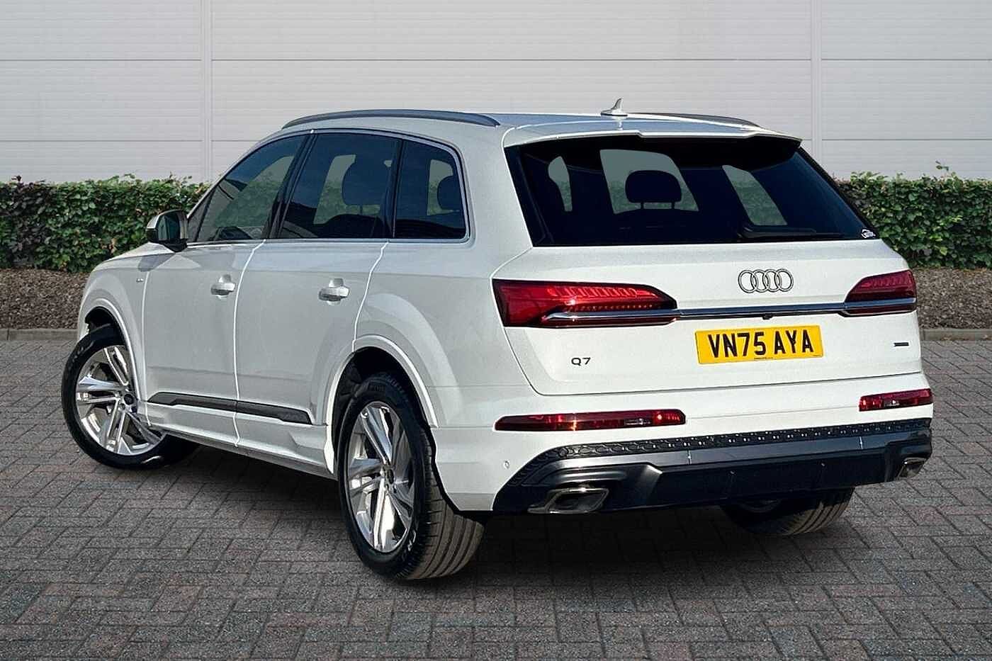 Used Audi Q7 2025 for sale - 76716719: Photo 3