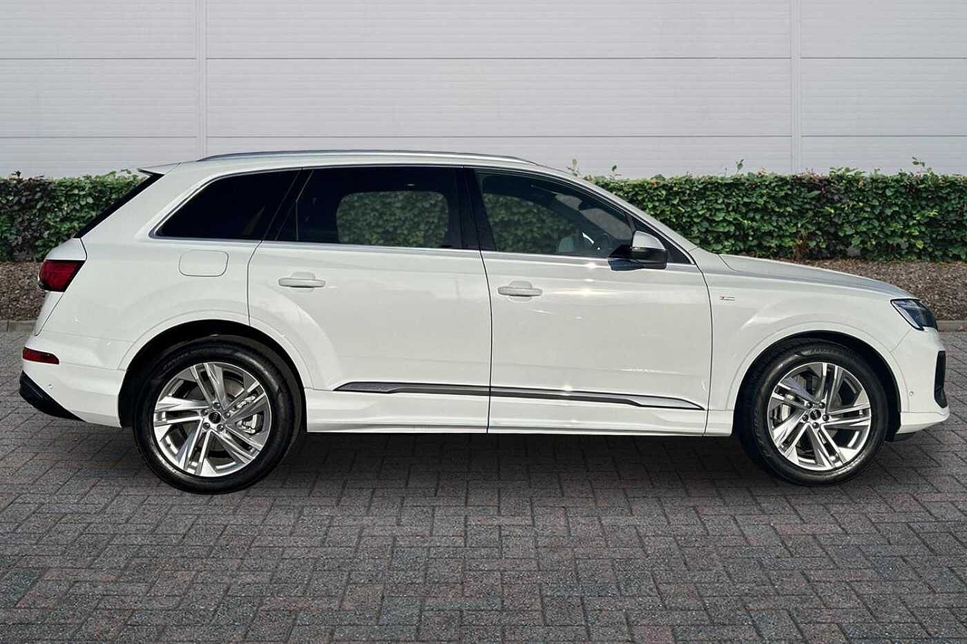 Used Audi Q7 2025 for sale - 76716719: Photo 4