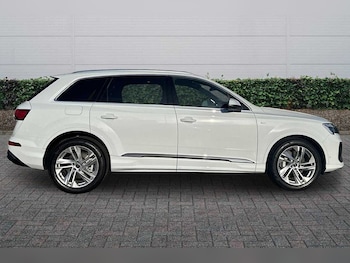 Used Audi Q7 2025 for sale - 76716719: Photo
