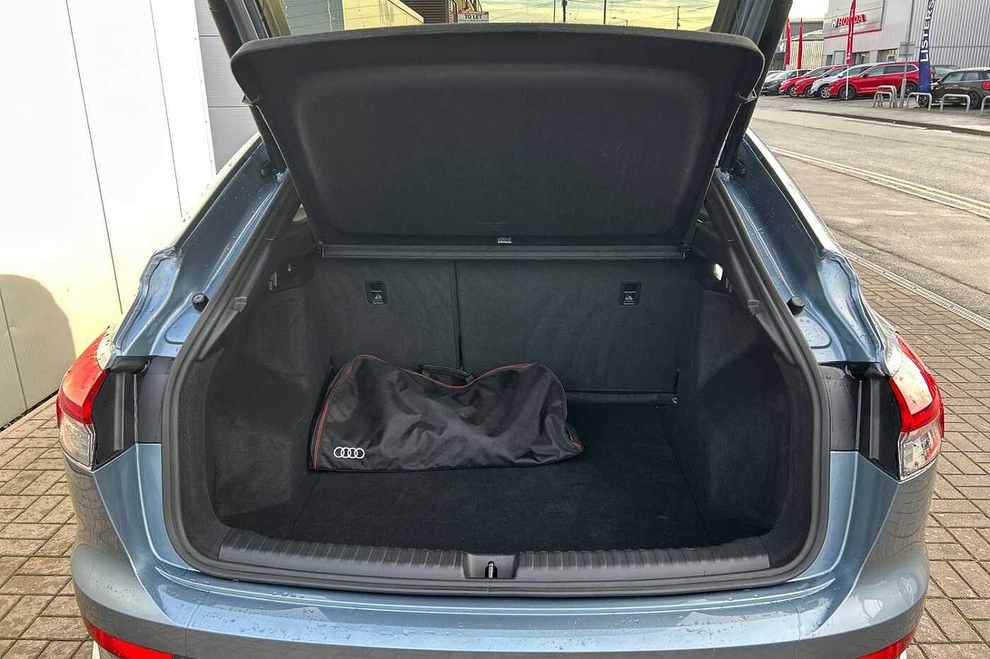 Used Audi Q4 e-tron 2022 for sale - 76800331: Photo 11