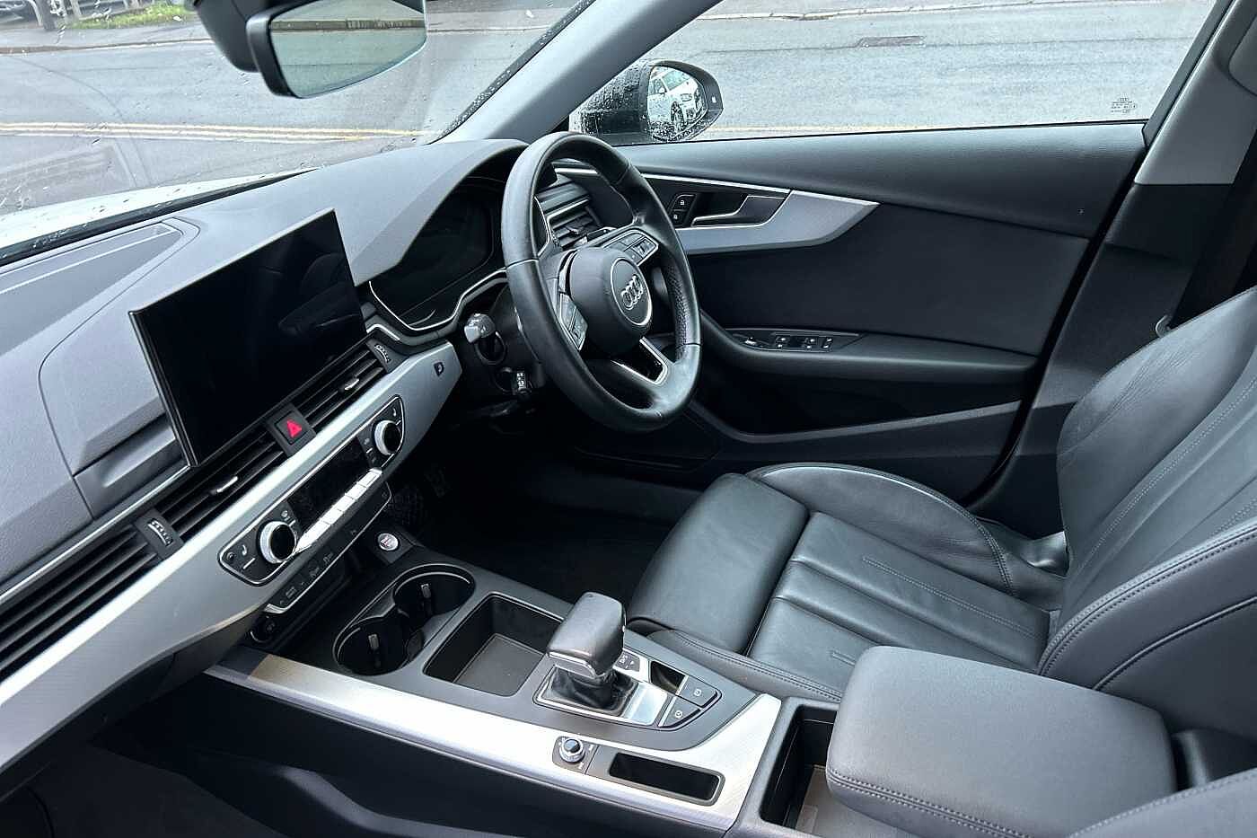 Used Audi A4 2021 for sale - 76389726: Photo 2