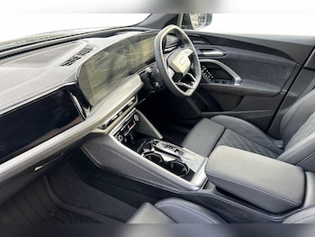 Used Audi Q5 2025 for sale - 77372472: Photo