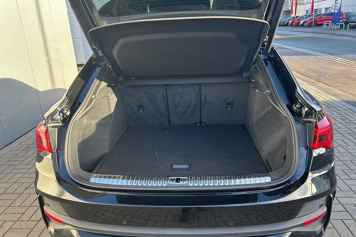 Used Audi Q3 2023 for sale - 76800401: Photo 11