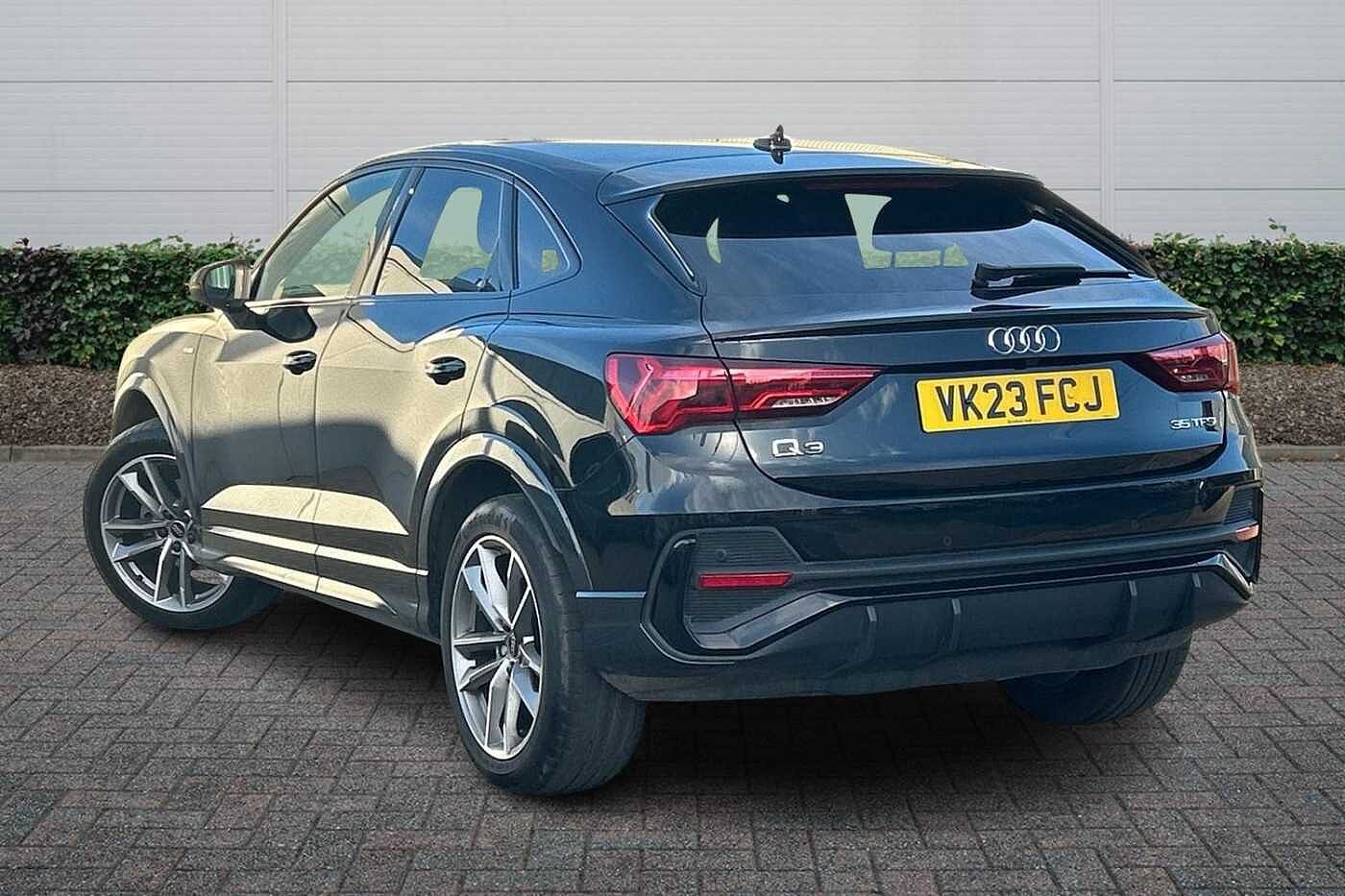 Used Audi Q3 2023 for sale - 76800401: Photo 3