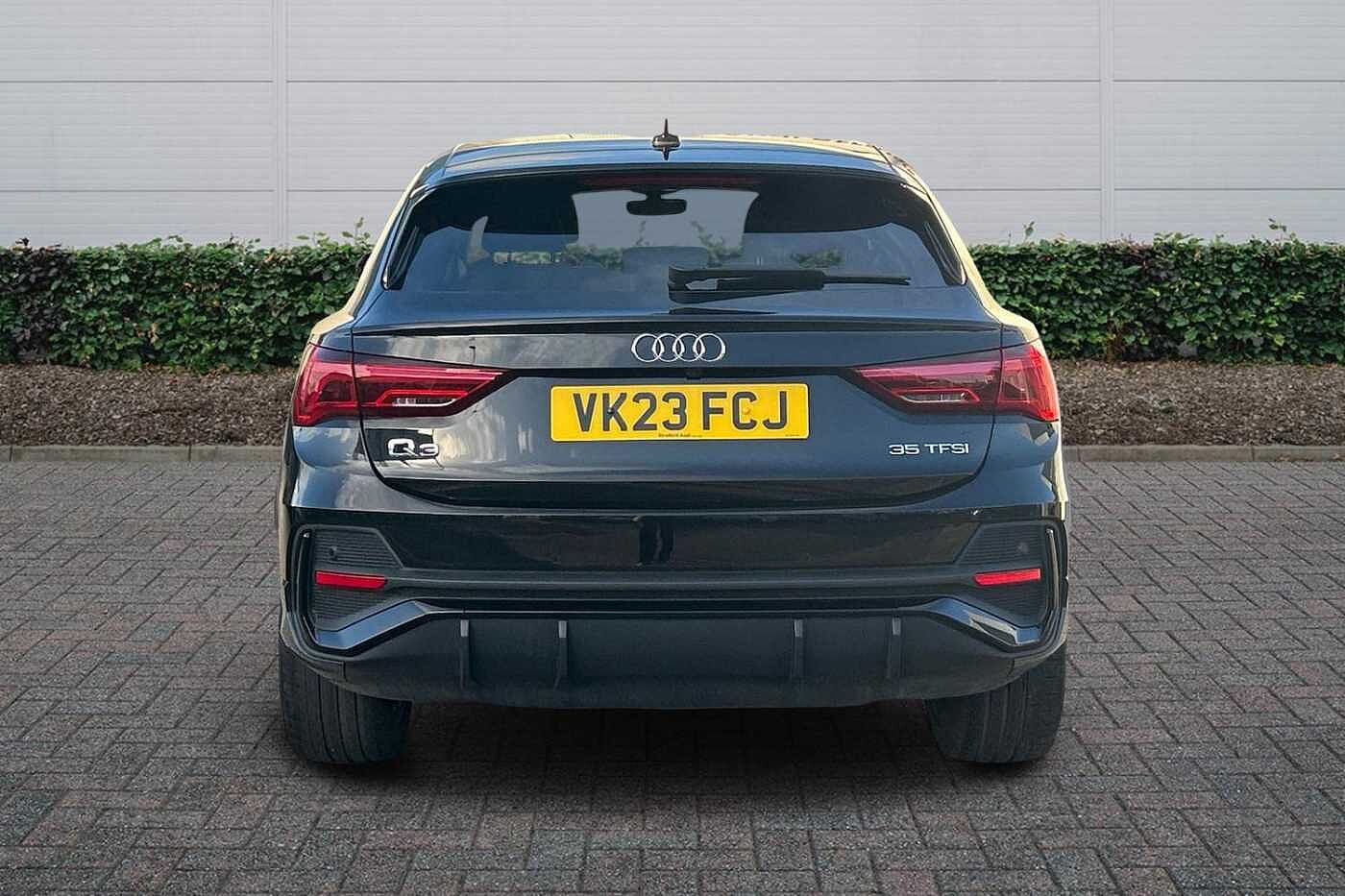 Used Audi Q3 2023 for sale - 76800401: Photo 8