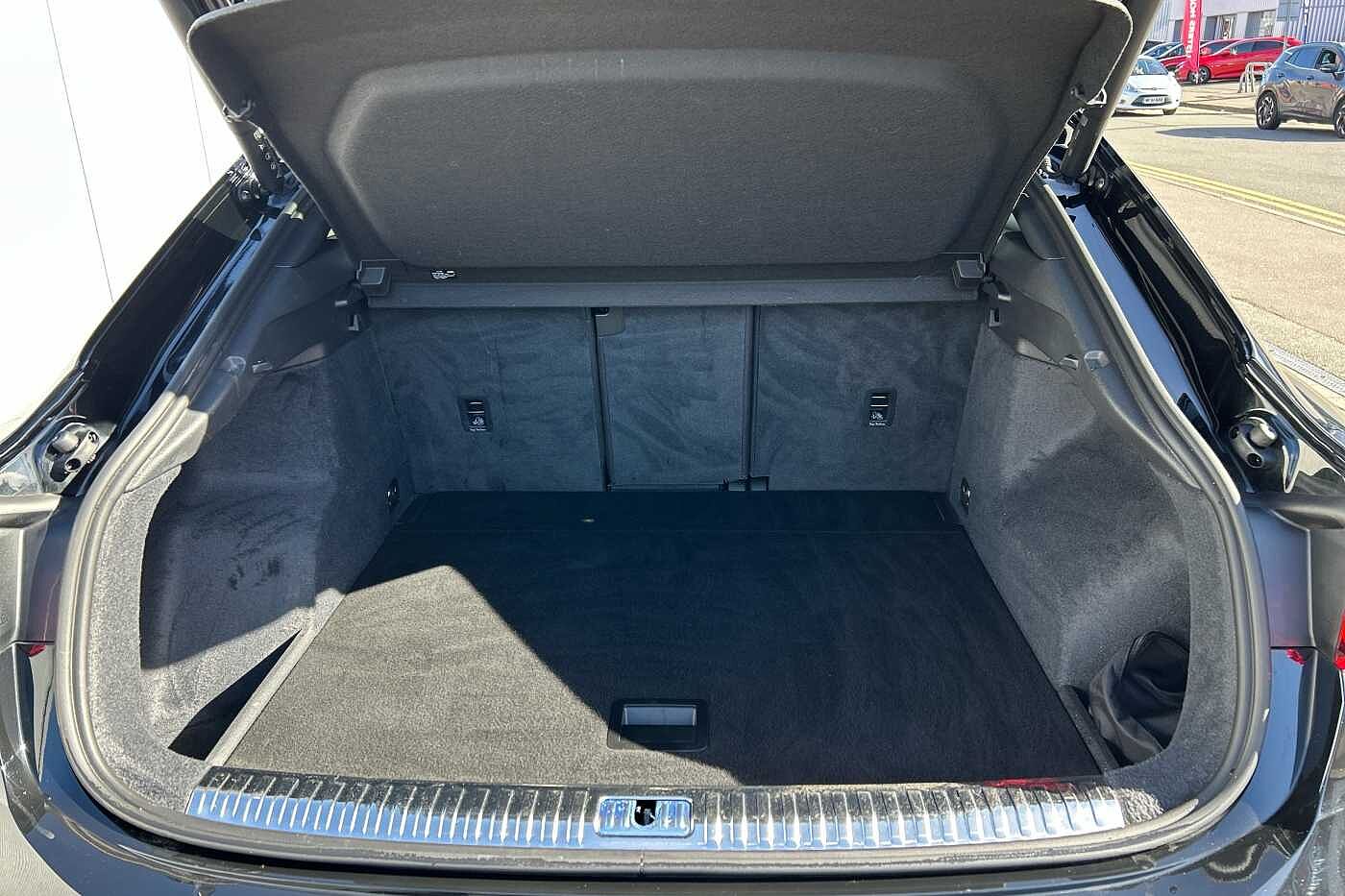 Used Audi Q3 2024 for sale - 76123951: Photo 12