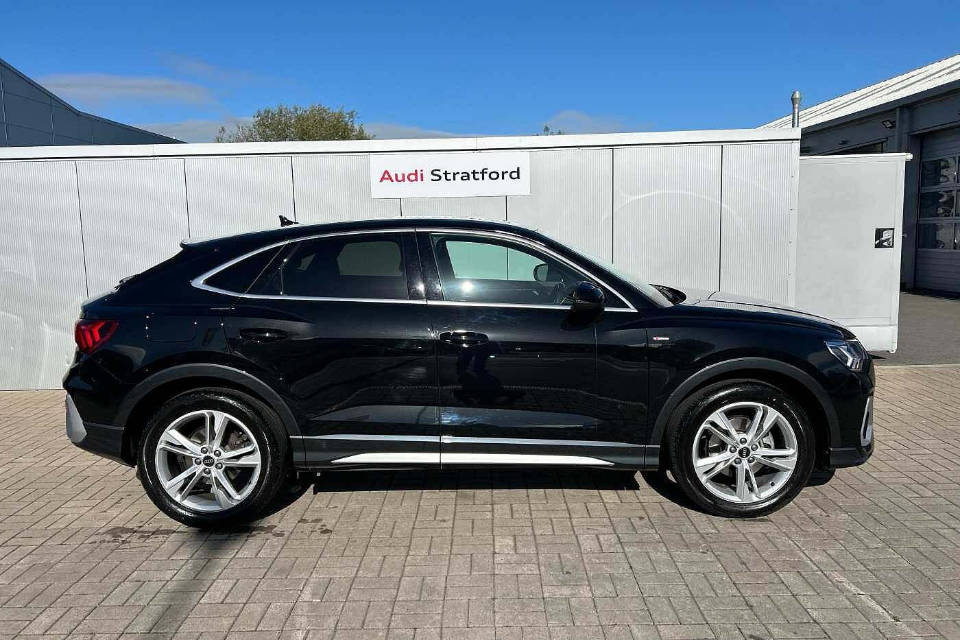 Used Audi Q3 2024 for sale - 76123951: Photo 4