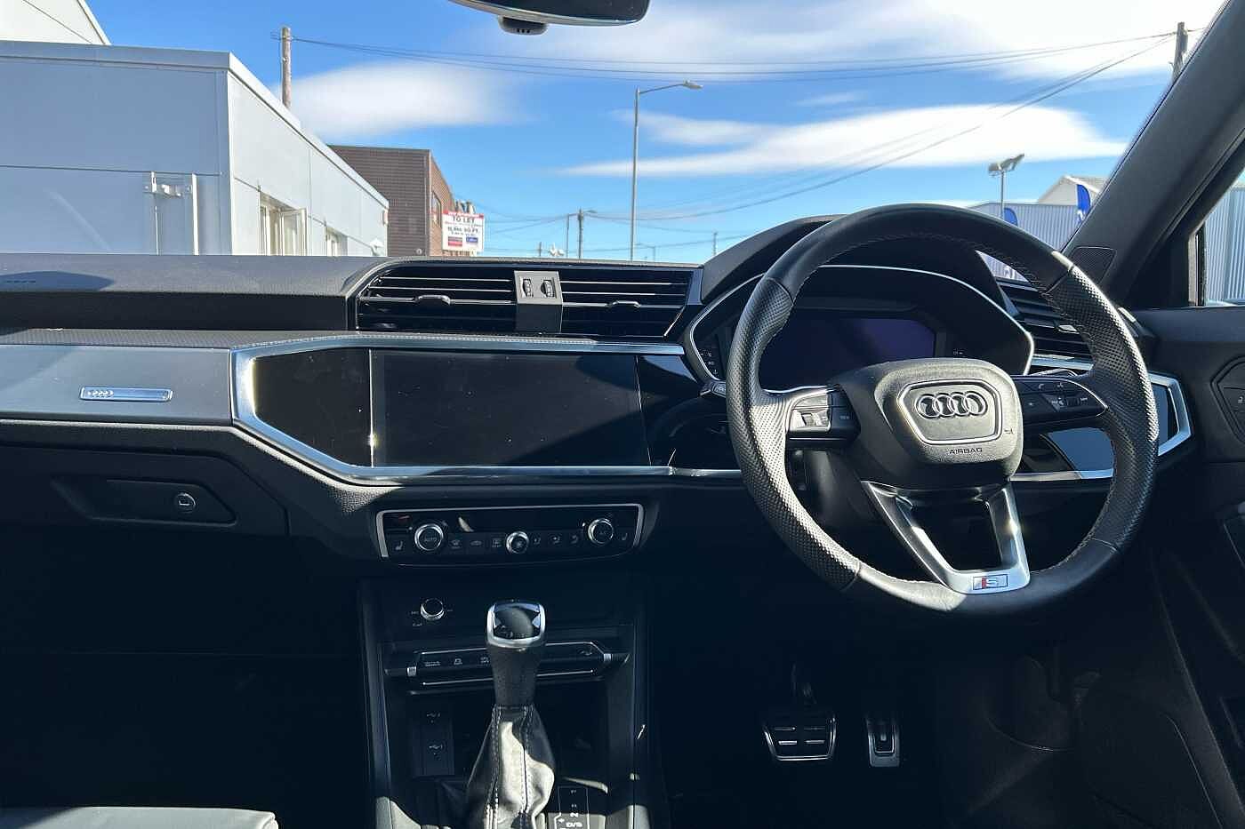 Used Audi Q3 2024 for sale - 76123951: Photo 9