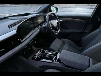 Used Audi Q6 e-tron 2024 for sale - 73350377: Photo