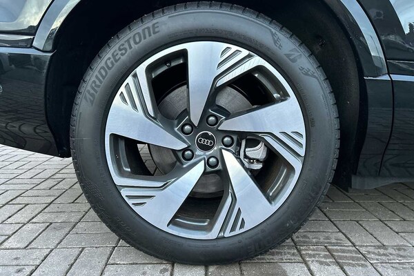 Used Audi Q6 e-tron 2024 for sale - 73350377: Photo 5