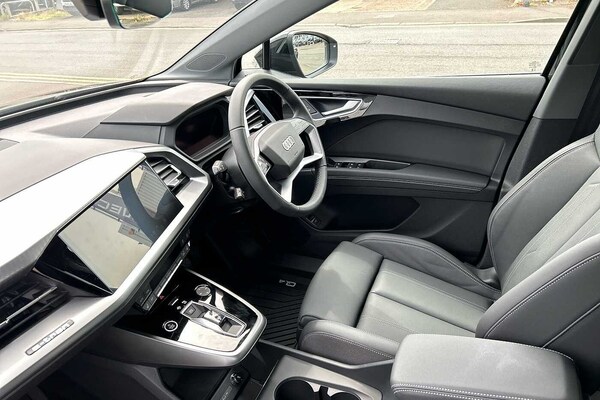 Used Audi Q4 e-tron 2025 for sale - 74811990: Photo 2