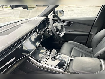 Used Audi Q7 2025 for sale - 76434273: Photo