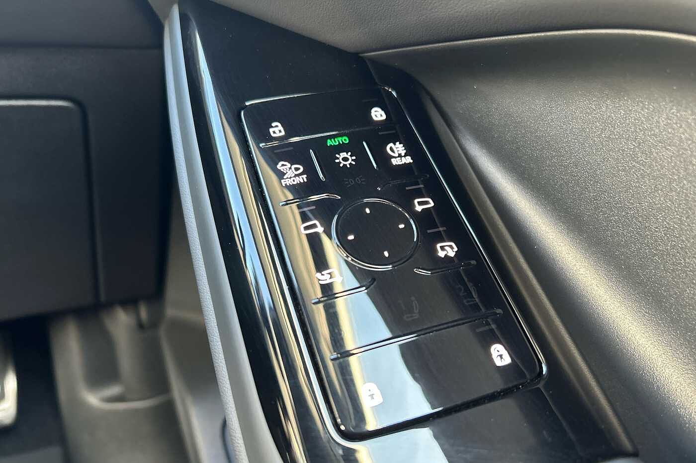 Used Audi Q6 e-tron 2025 for sale - 75842667: Photo 17