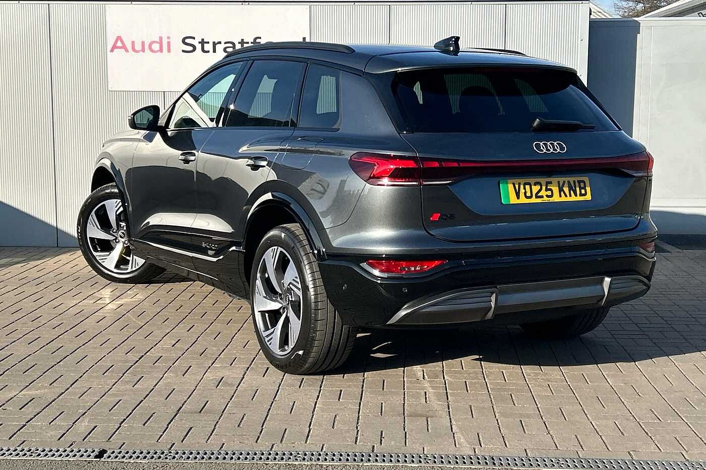 Used Audi Q6 e-tron 2025 for sale - 75842667: Photo 3