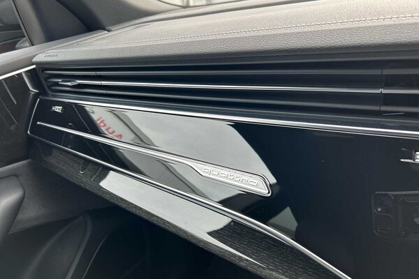 Used Audi Q8 2025 for sale - 75116101: Photo 13