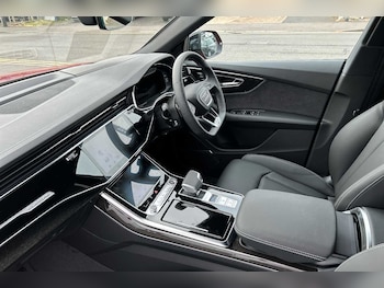 Used Audi Q8 2025 for sale - 75116101: Photo