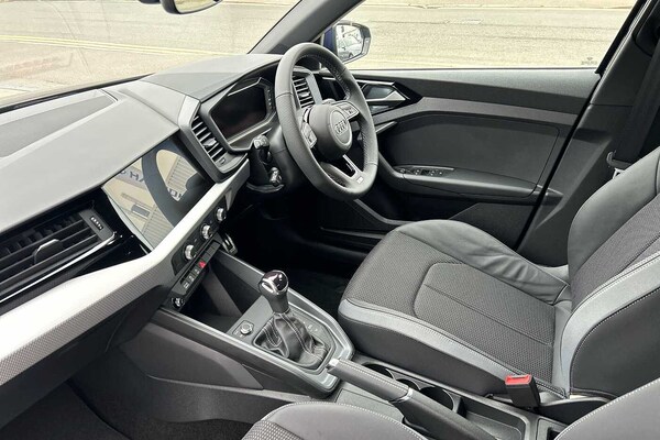 Used Audi A1 2024 for sale - 72782535: Photo 2