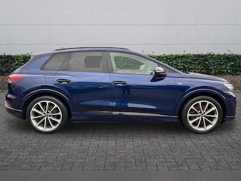 Used Audi Q4 e-tron 2021 for sale - 76937310: Photo