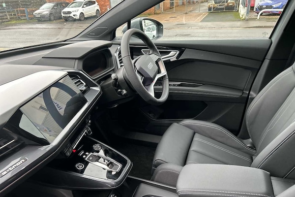 Used Audi Q4 e-tron 2023 for sale - 69552866: Photo 2
