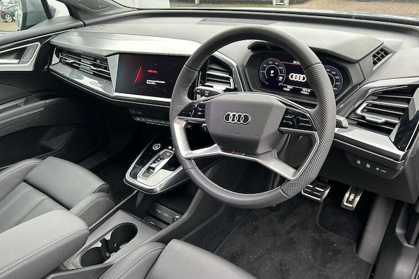 Used Audi Q4 e-tron 2023 for sale - 69552866: Photo 6