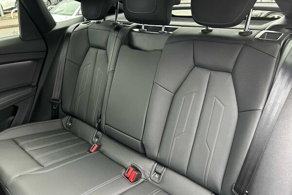 Used Audi Q4 e-tron 2023 for sale - 69552866: Photo 8