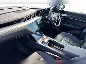 Used Audi e-tron 2020 for sale - 79094532: Photo