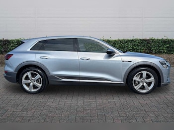 Used Audi e-tron 2020 for sale - 79094532: Photo