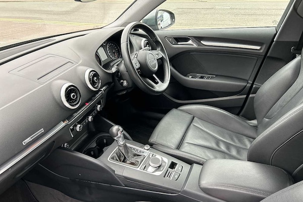 Used Audi A3 2019 for sale - 76154319: Photo 2