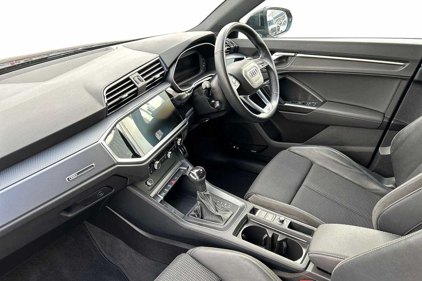 Used Audi Q3 2021 for sale - 76609262: Photo 2