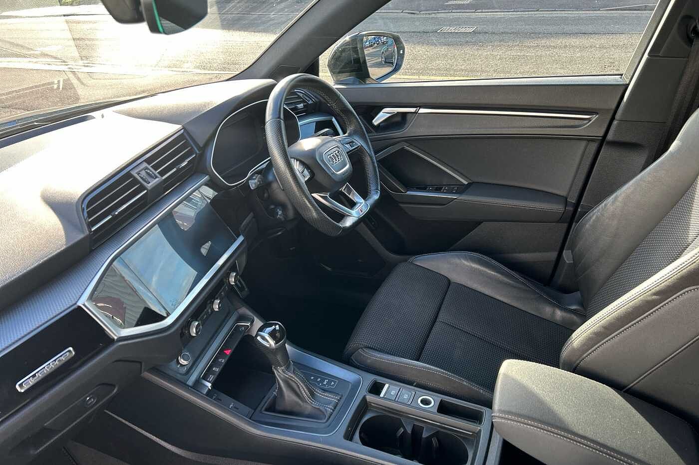Used Audi Q3 2021 for sale - 76296966: Photo 2