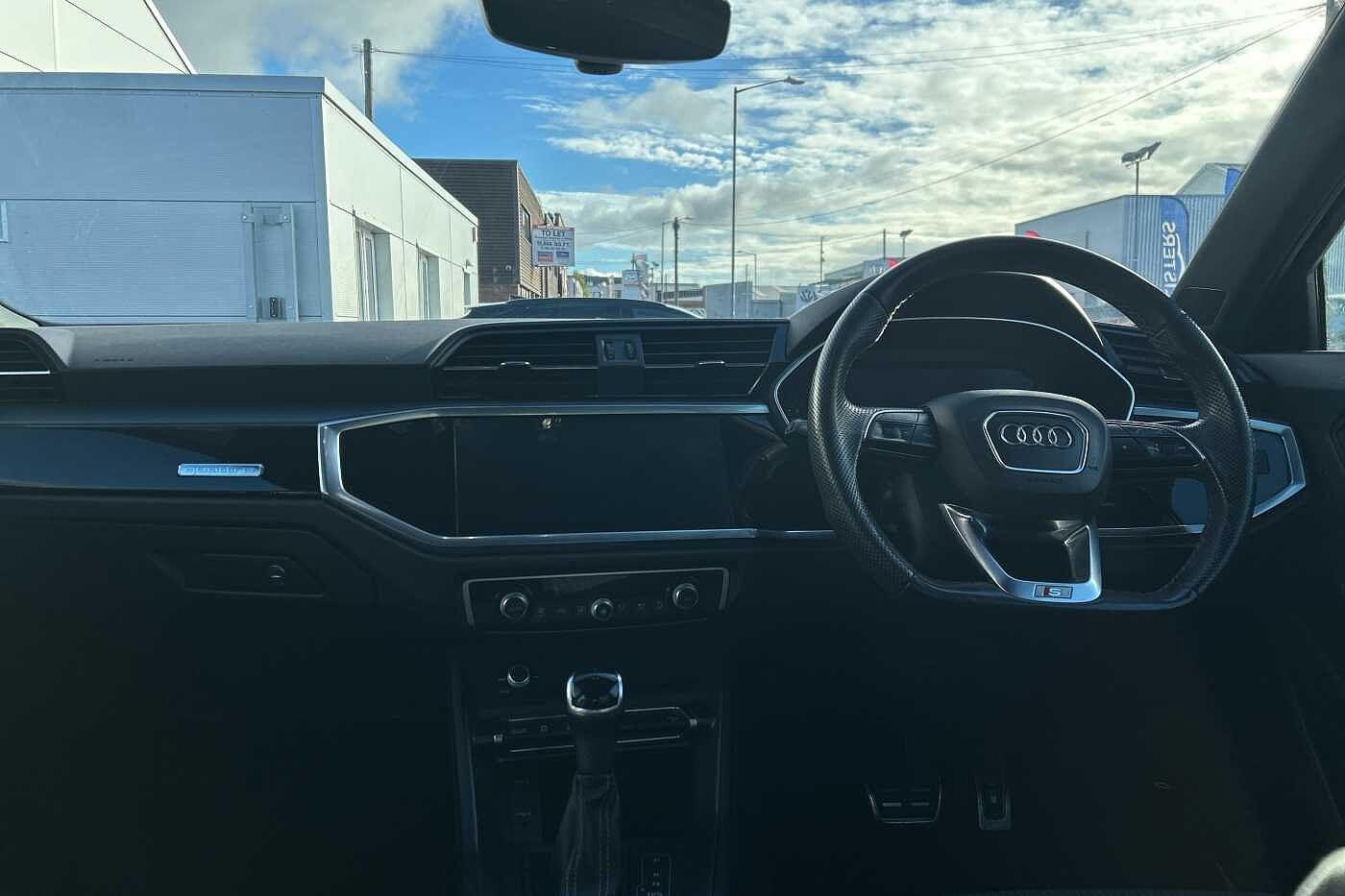 Used Audi Q3 2021 for sale - 76296966: Photo 9