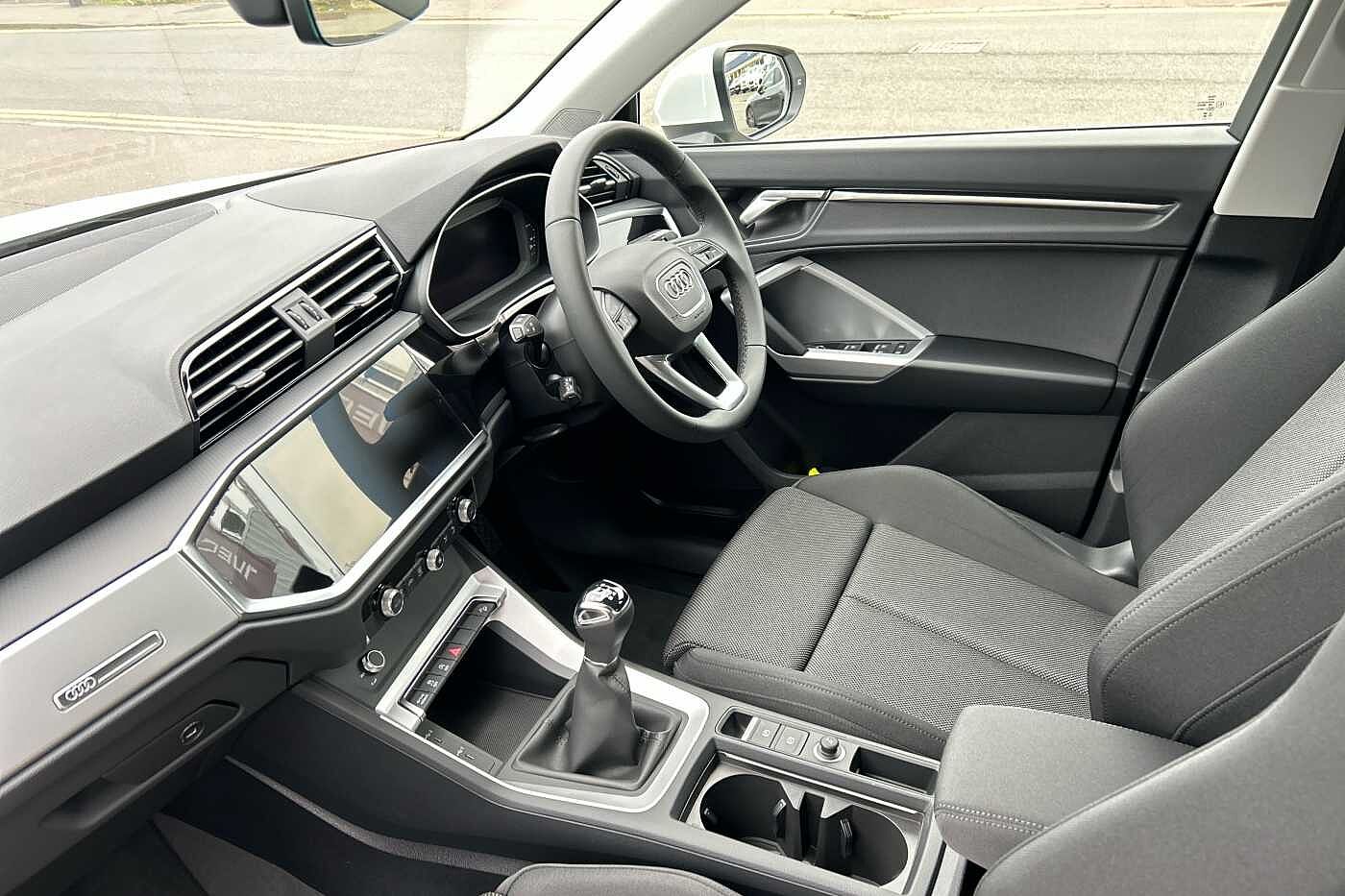 Used Audi Q3 2025 for sale - 76123876: Photo 2