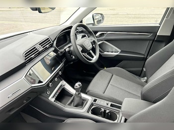 Used Audi Q3 2025 for sale - 76123876: Photo 2
