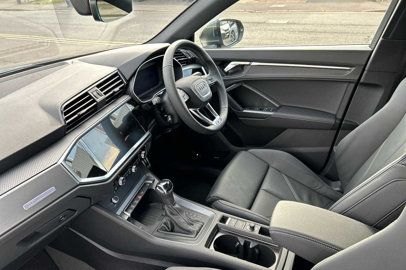 Used Audi Q3 2025 for sale - 76359830: Photo 2