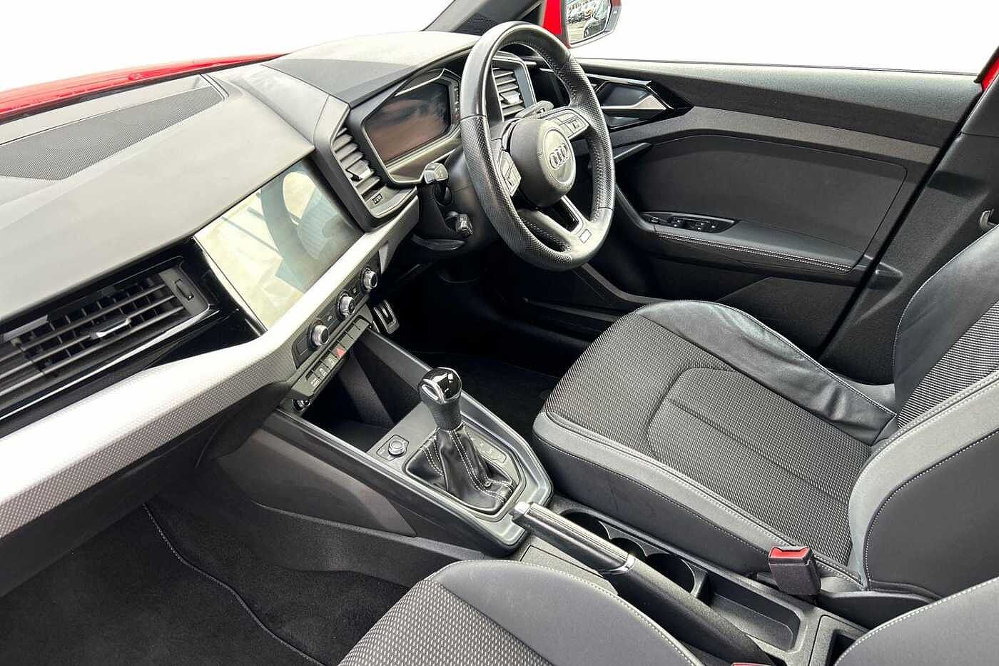 Used Audi A1 2019 for sale - 77013613: Photo 2