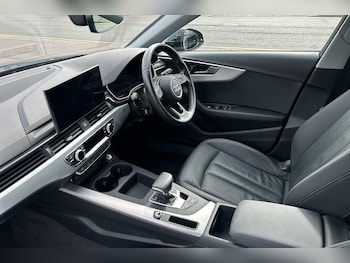 Used Audi A4 2022 for sale - 76043945: Photo