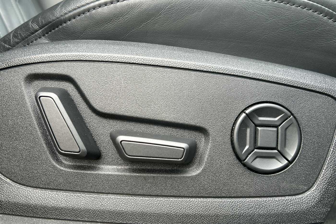 Used Audi Q8 e-tron 2023 for sale - 76296962: Photo 22