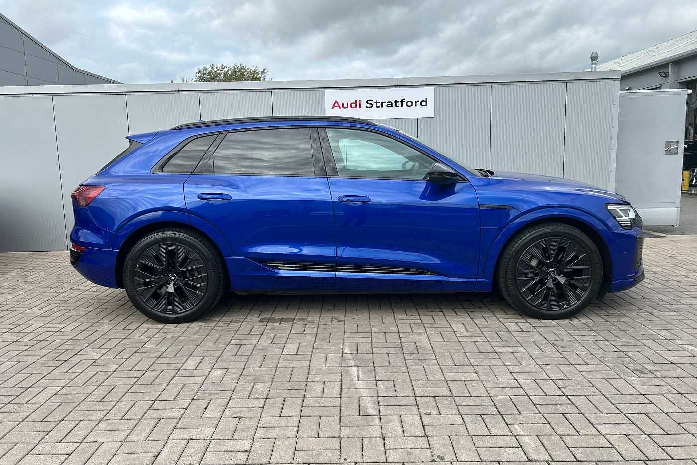 Used Audi Q8 e-tron 2023 for sale - 76296962: Photo 4