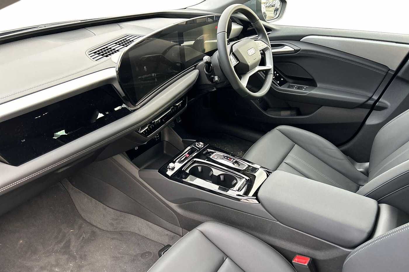 Used Audi A6 e-tron Avant 2025 for sale - 77124735: Photo 2