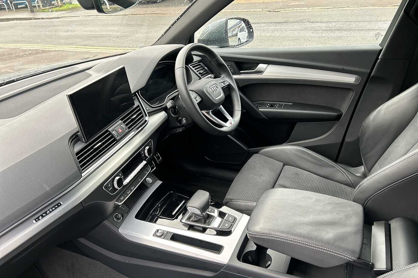 Used Audi Q5 2023 for sale - 76309330: Photo 2