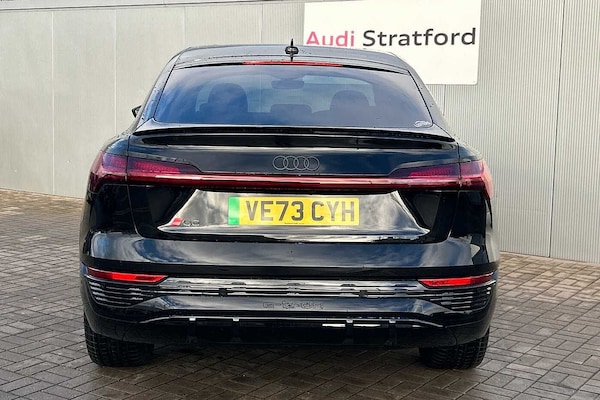 Used Audi Q8 2023 for sale - 76154370: Photo 11