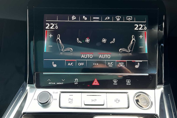 Used Audi Q8 2023 for sale - 76154370: Photo 14