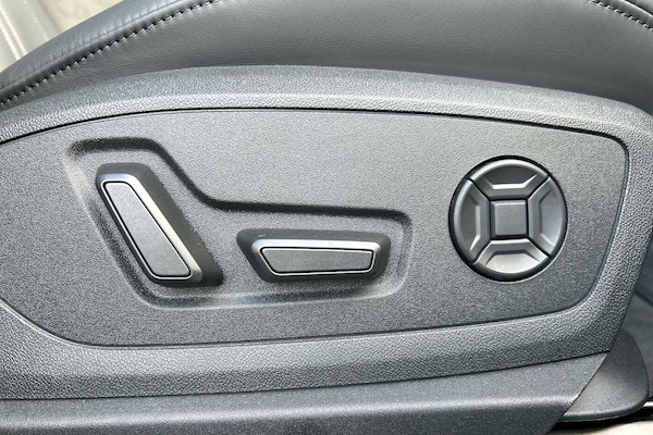 Used Audi Q8 2023 for sale - 76154370: Photo 20
