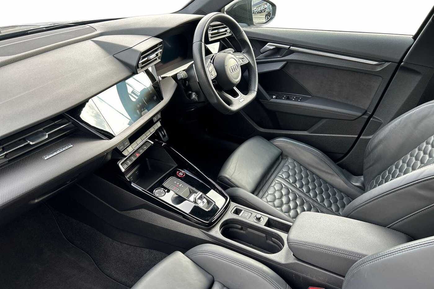 Used Audi RS3 2023 for sale - 77157524: Photo 2