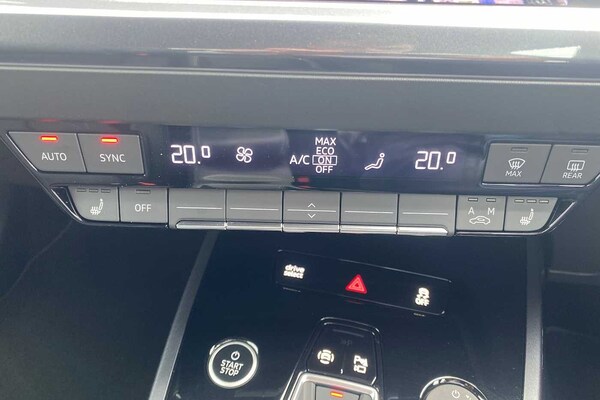 Used Audi Q4 e-tron 2025 for sale - 74789692: Photo 15