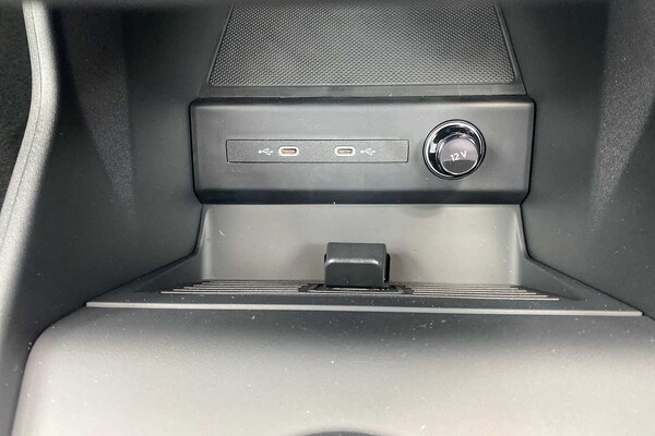 Used Audi Q4 e-tron 2025 for sale - 74789692: Photo 17