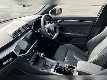 Used Audi Q3 2025 for sale - 75432407: Photo