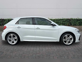 Used Audi A1 2023 for sale - 77926813: Photo