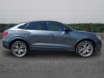 Used Audi Q3 2024 for sale - 79146903: Photo