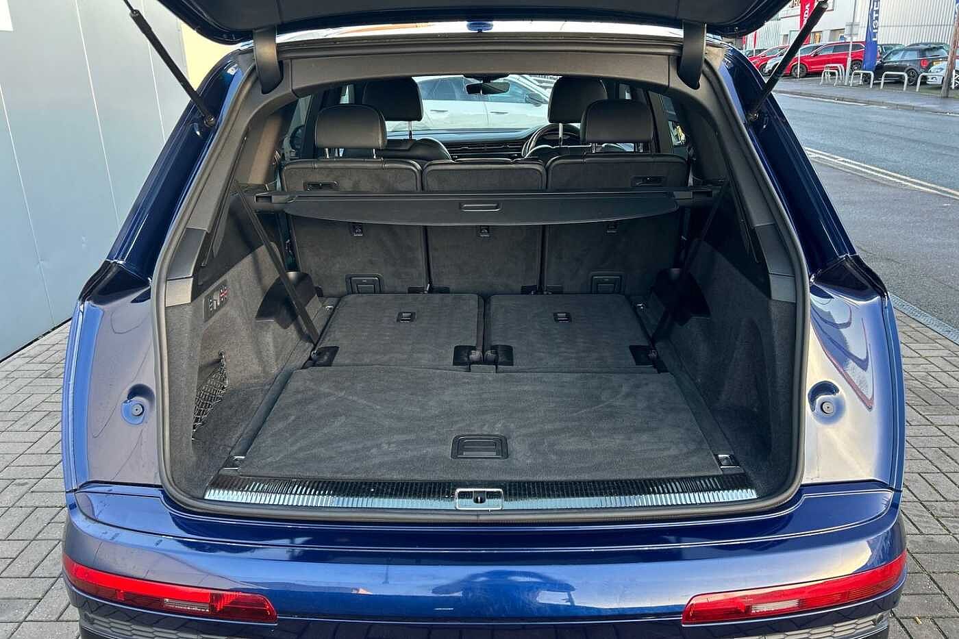 Used Audi Q7 2020 for sale - 76730766: Photo 11